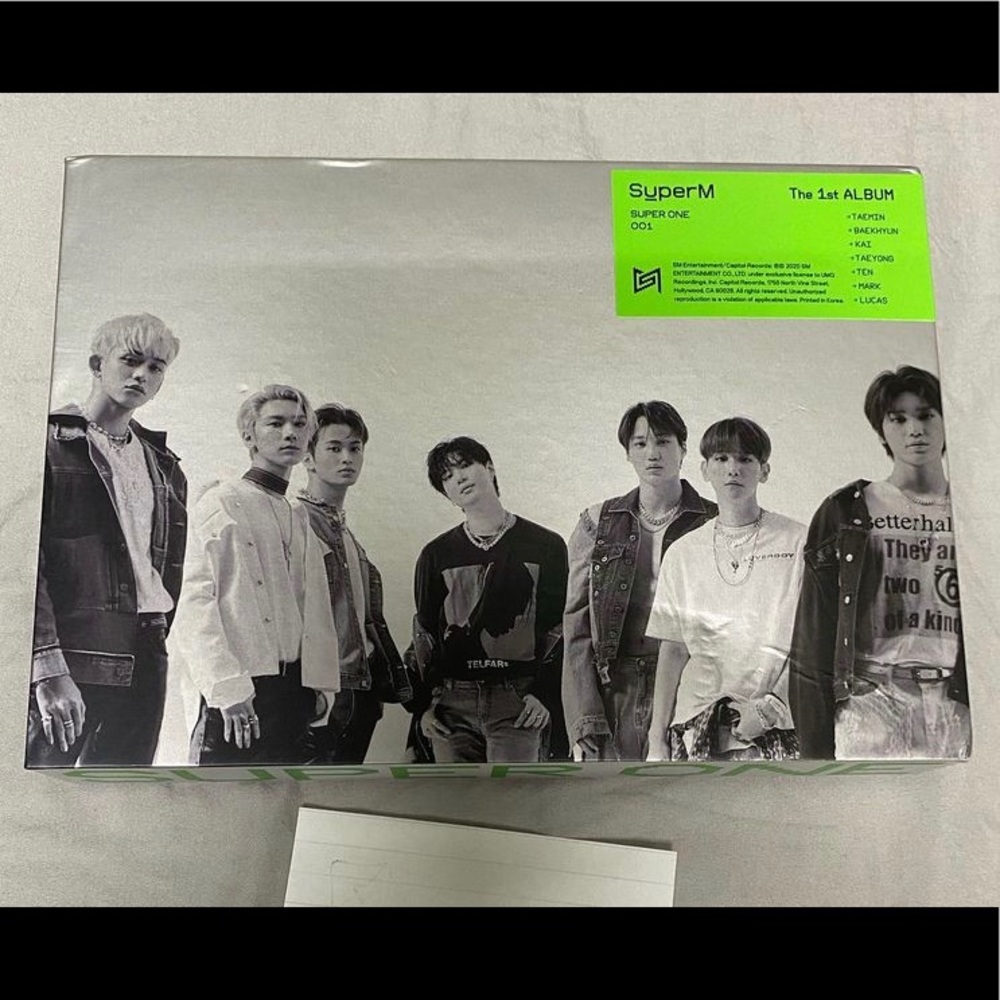K-Pop Superm Super One Album group version